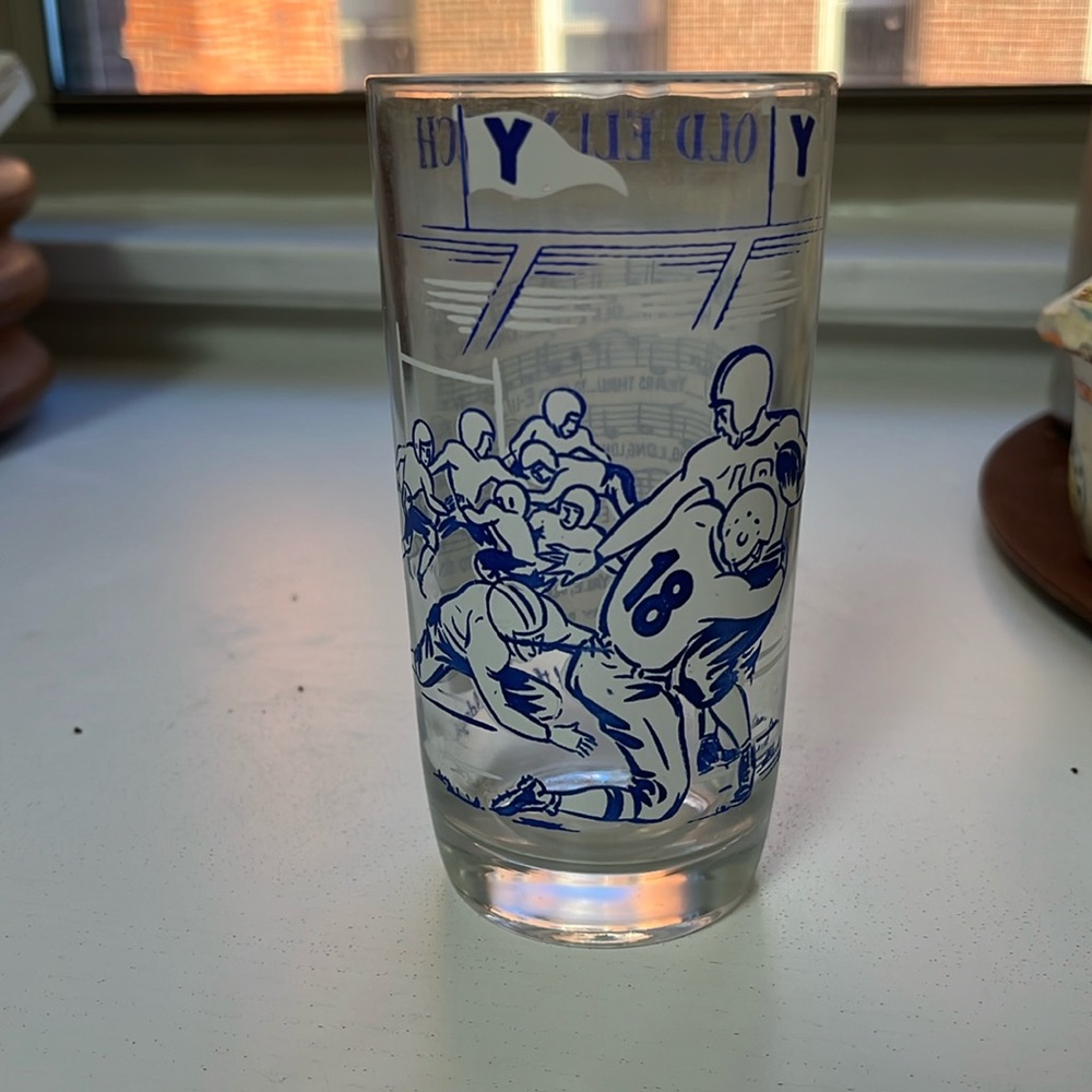 Vintage Yale Football Drinking Glass